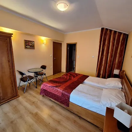 Apartament Snow Peak Todorka And Vihren /next To The Lift/ 7 Persons/ Bansko