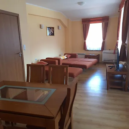 Apartament Snow Peak Todorka And Vihren /next To The Lift/ 7 Persons/ *