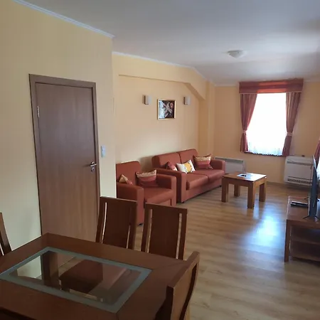 Apartament Snow Peak Todorka And Vihren /next To The Lift/ 7 Persons/ Bansko