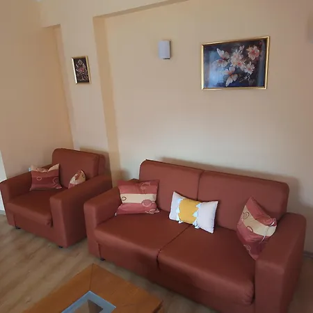 Apartament Snow Peak Todorka And Vihren /next To The Lift/ 7 Persons/ *