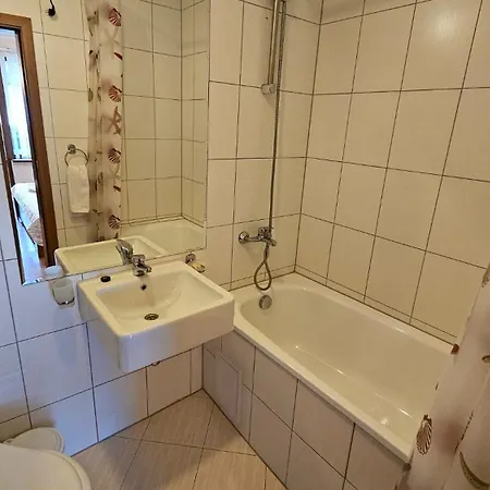 Snow Peak Todorka And Vihren /next To The Lift/ 7 Persons/