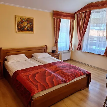 Snow Peak Todorka And Vihren /next To The Lift/ 7 Persons/ Bansko