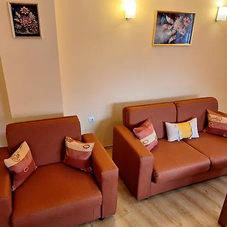 Snow Peak Todorka And Vihren /next To The Lift/ 7 Persons/ Apartamento